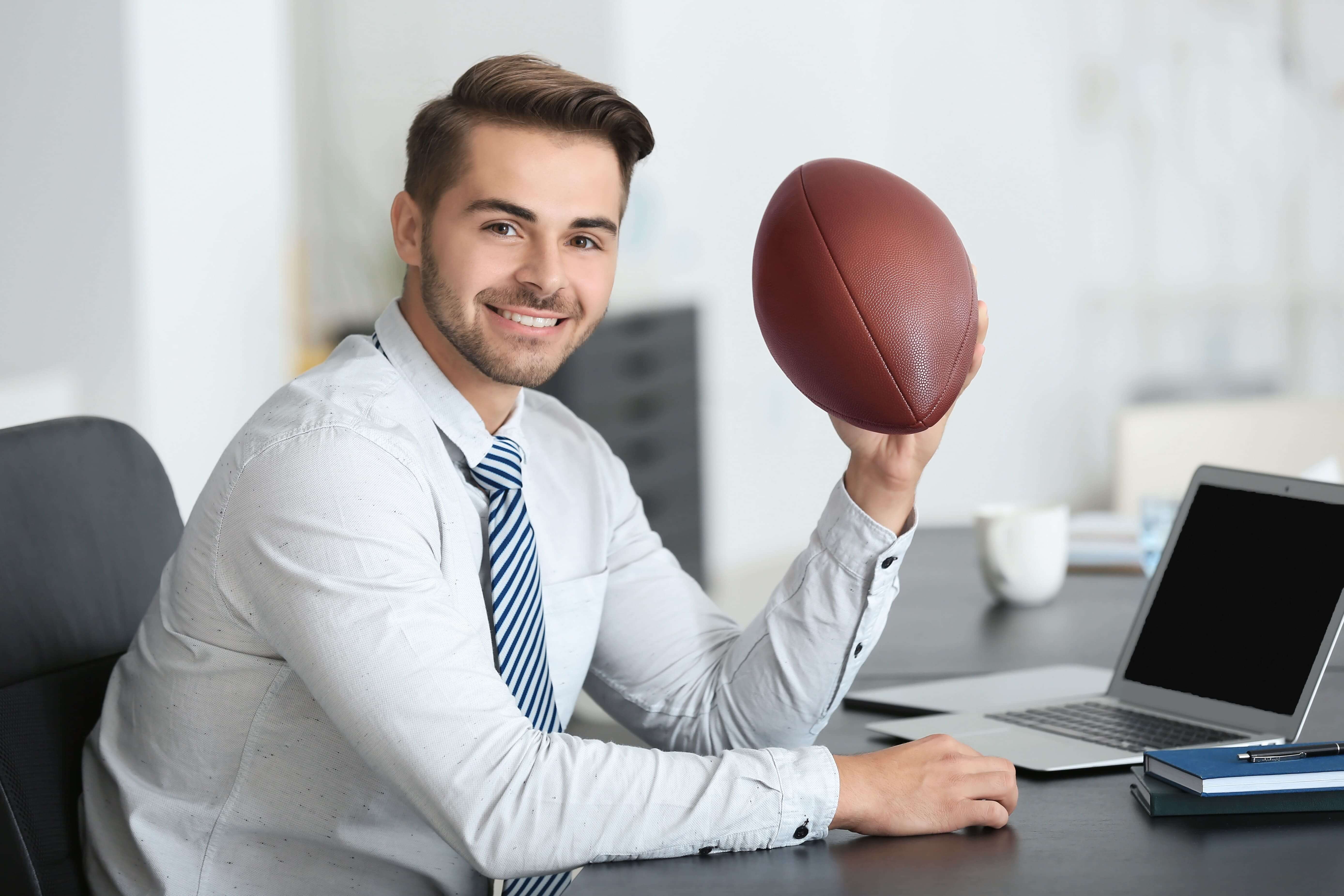 スポーツアナリストになるには？